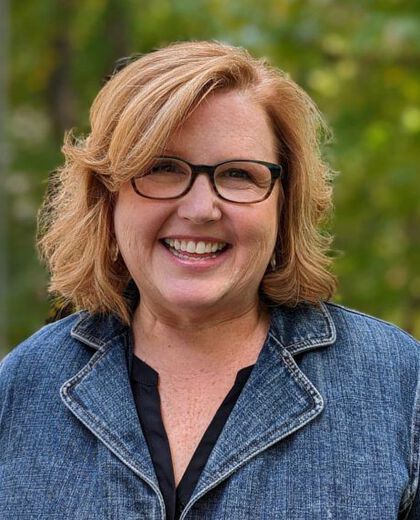Beth Laury